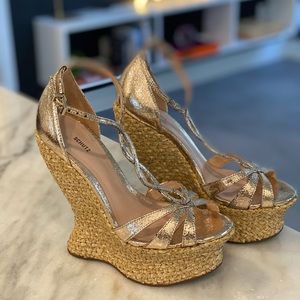 SCHUTZ platform metallic gold sandals